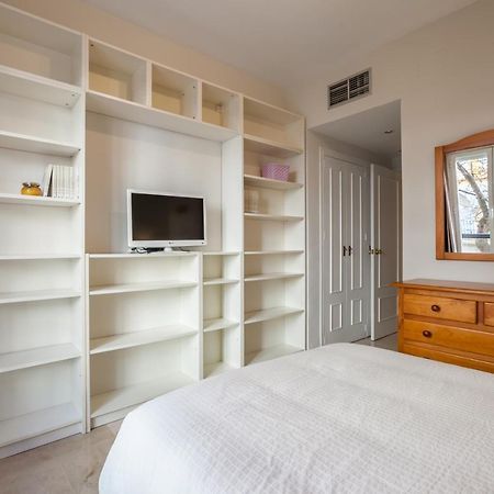 Apartamento Cerca Del Alcazar Con Garaje Privado เซบีญา ภายนอก รูปภาพ