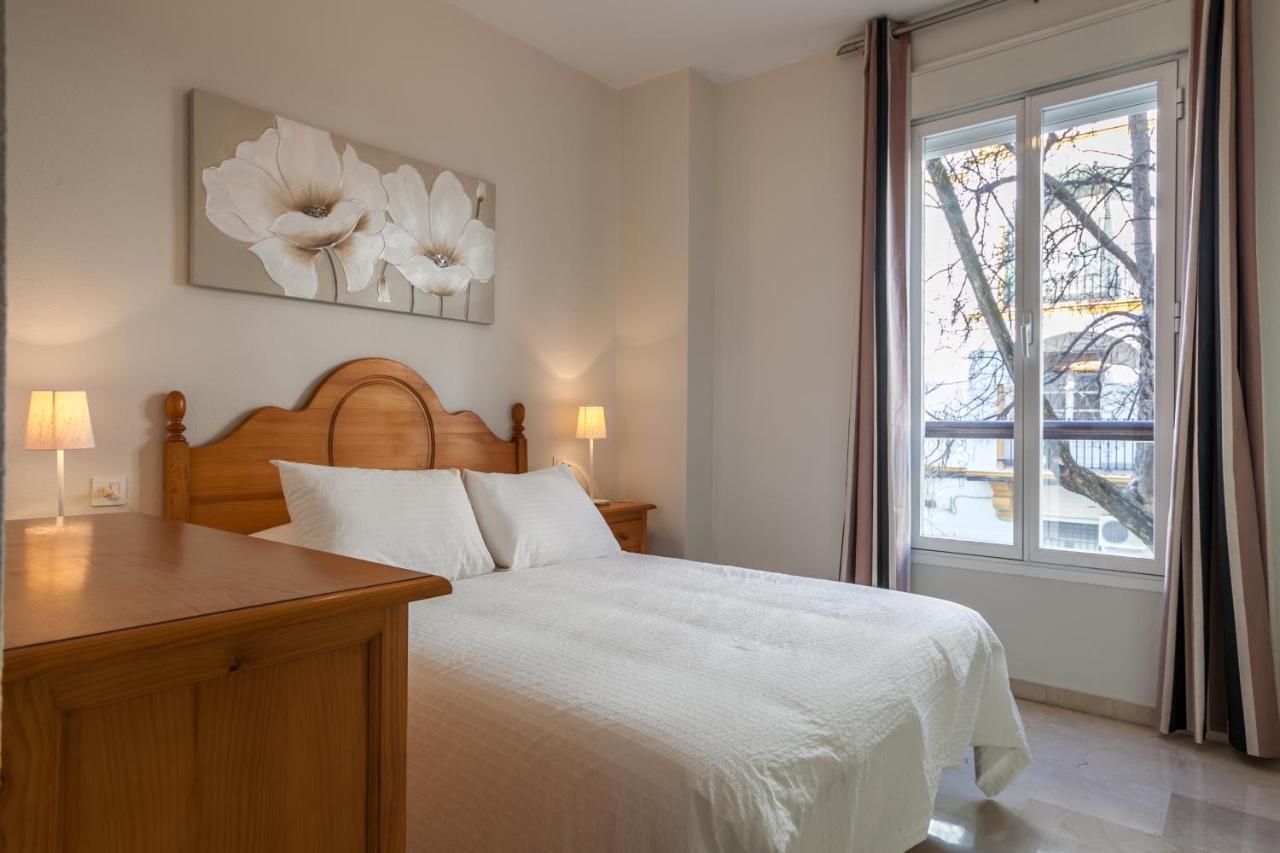 Apartamento Cerca Del Alcazar Con Garaje Privado เซบีญา ภายนอก รูปภาพ