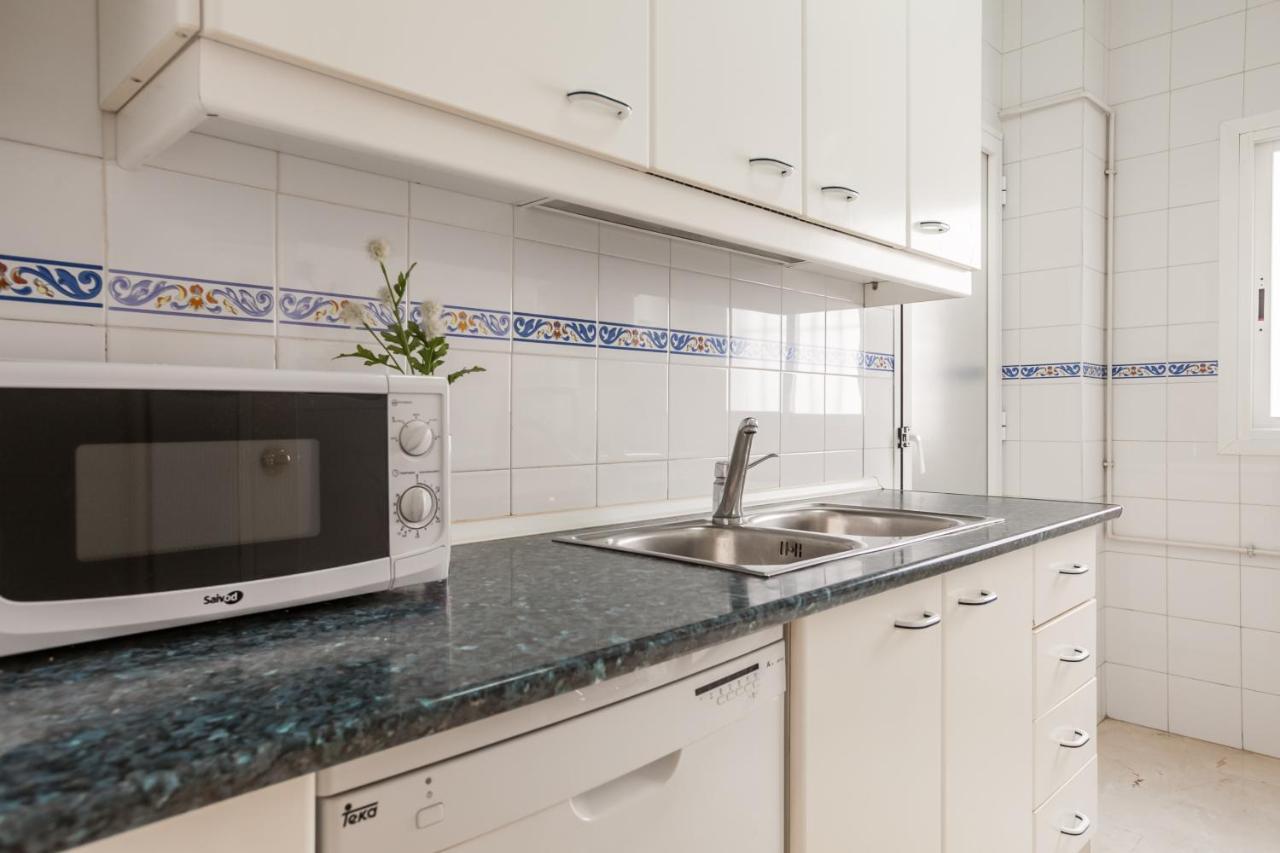Apartamento Cerca Del Alcazar Con Garaje Privado เซบีญา ภายนอก รูปภาพ