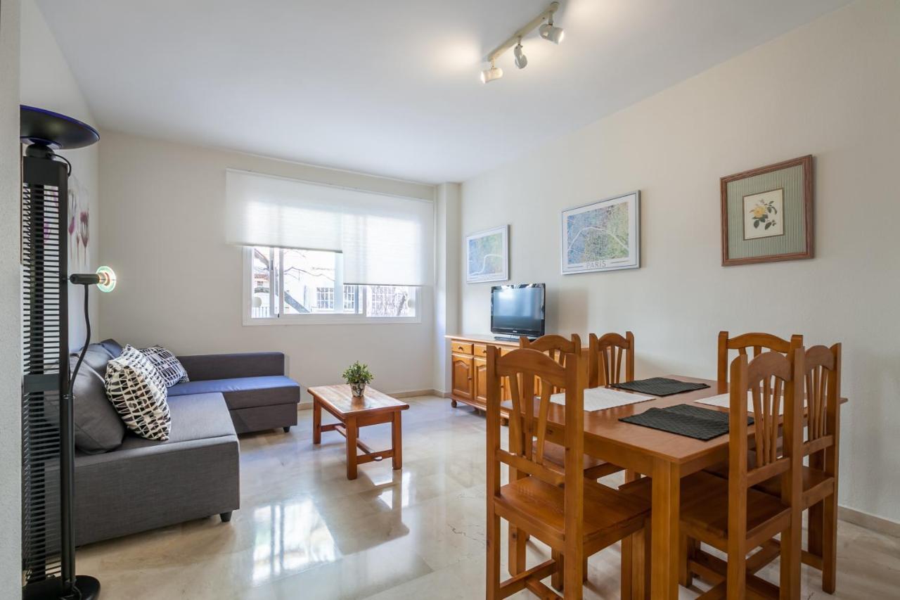 Apartamento Cerca Del Alcazar Con Garaje Privado เซบีญา ภายนอก รูปภาพ